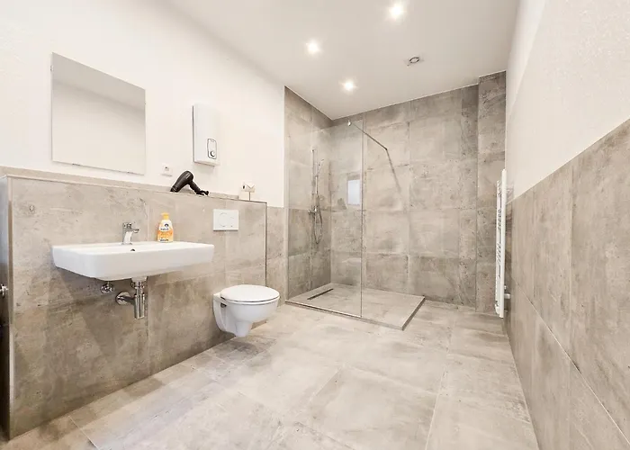 Tolstov - 4 - Parking - 30 Min Messe Dus * Mönchengladbach