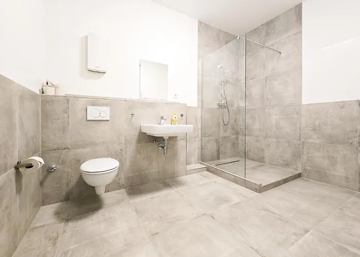 Tolstov - 4 - Parking - 30 Min Messe Dus Apartamento